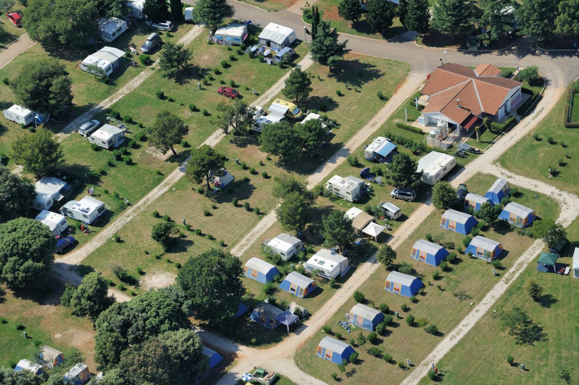 Maistra Camping Porto Sole Pitches เวอร์ซาร์ ภายนอก รูปภาพ
